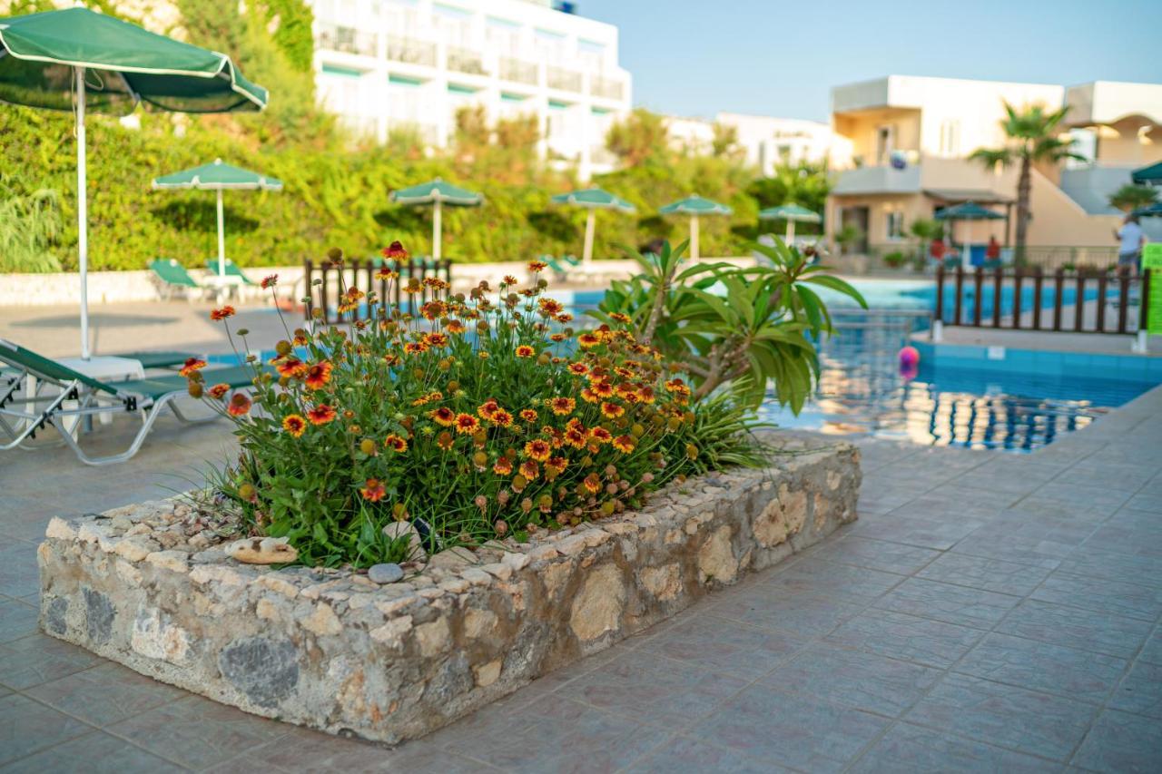 Hotel Kathrin Beach أذيليانوس كامبوس المظهر الخارجي الصورة